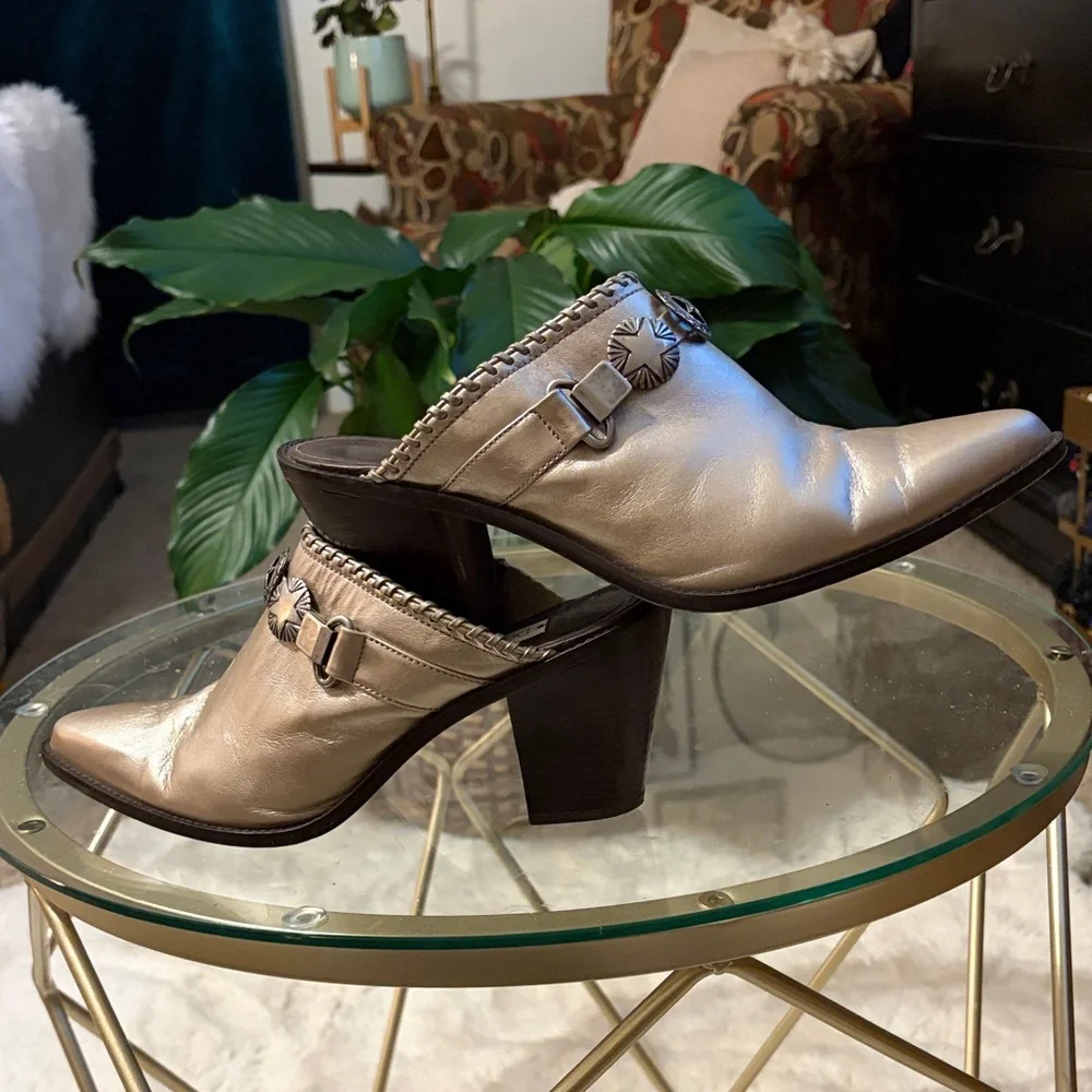 Donald J. Pliner Silver Leather Mules with Star Accents - Picture 4 of 9